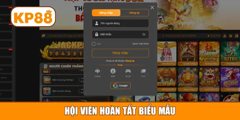 Hội viên hoàn tất biểu mẫu